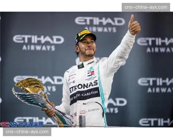 F1七届世界冠军汉密尔顿谈退役生活规划：“我将全力投入时尚与慈善事业”
