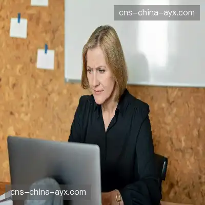 刘璨荷